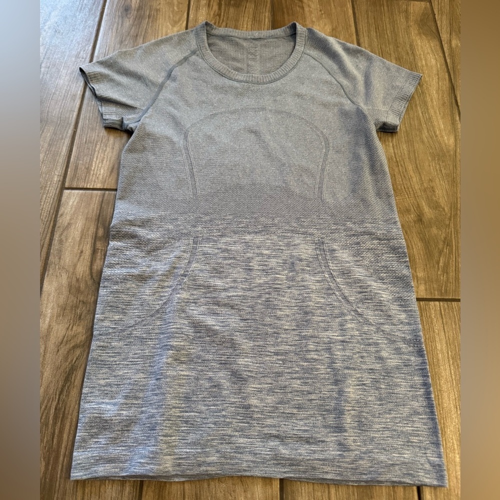 Lululemon Gray blue Women's Top size 10